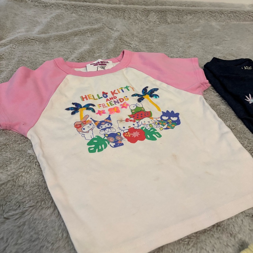 Women's Size Small Bundle - Picture 3 of 4